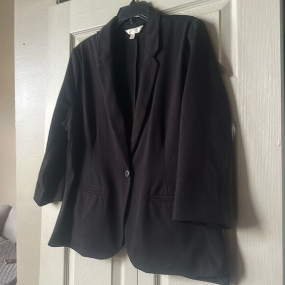 LC Lauren Conrad Women's Blazer in Black! - Picture 3 of 5